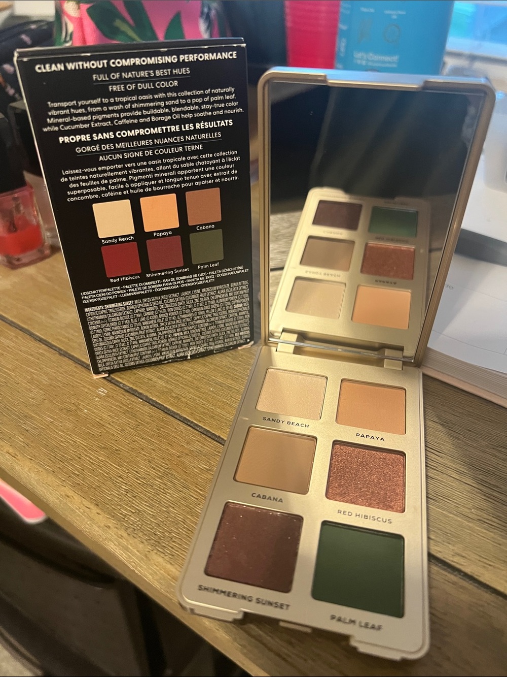 NIB! Bare minerals eyeshadow palette in Natural Oasis